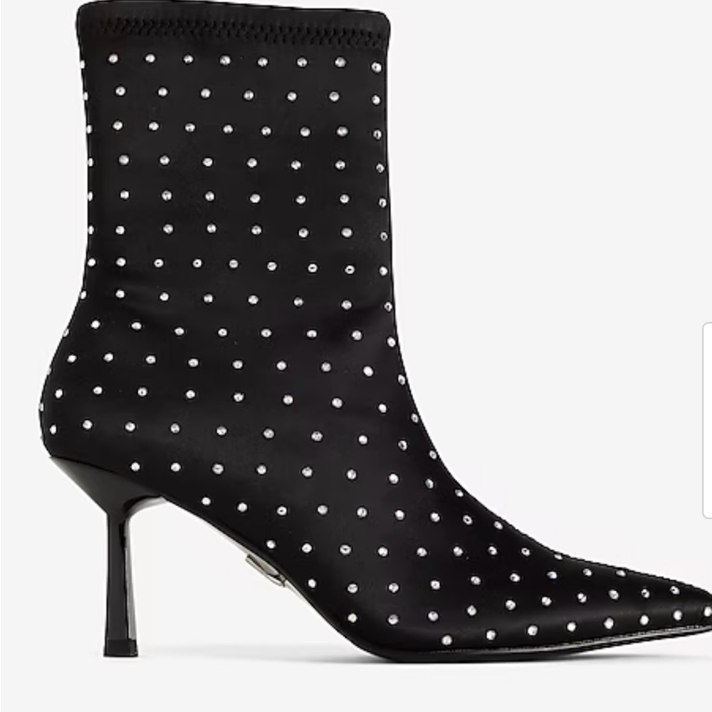 ✨ NWT Express Rhinestone Studded Sock Booties Size 7 ✨